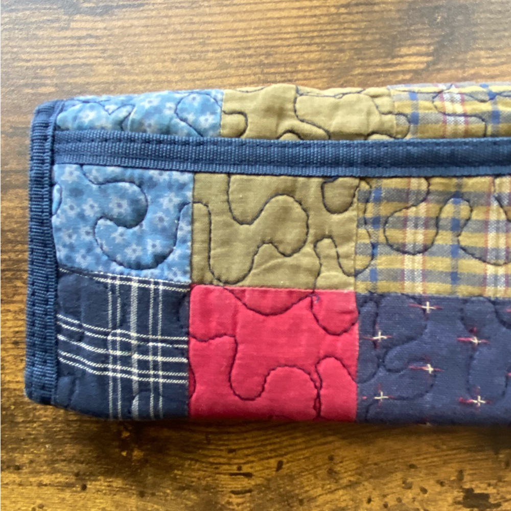 DSQ Quilted Wallet - Picture 8 of 8